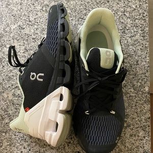 BRAND NEW OnCloud Running Shows for Women!!